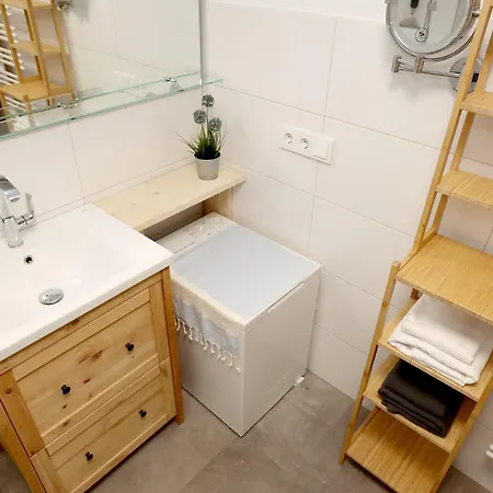 Gemütliche Mit Sonnenterrasse *